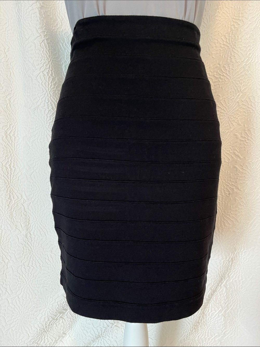 Express Women's Black Ribbed Pencil Skirt